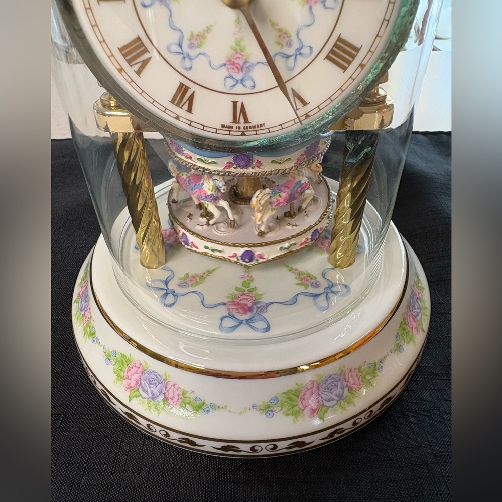 Price Drop🔥🔥Franklin Mint”The Carousel Anniversary Clock” A Collectible Item - Picture 4 of 13